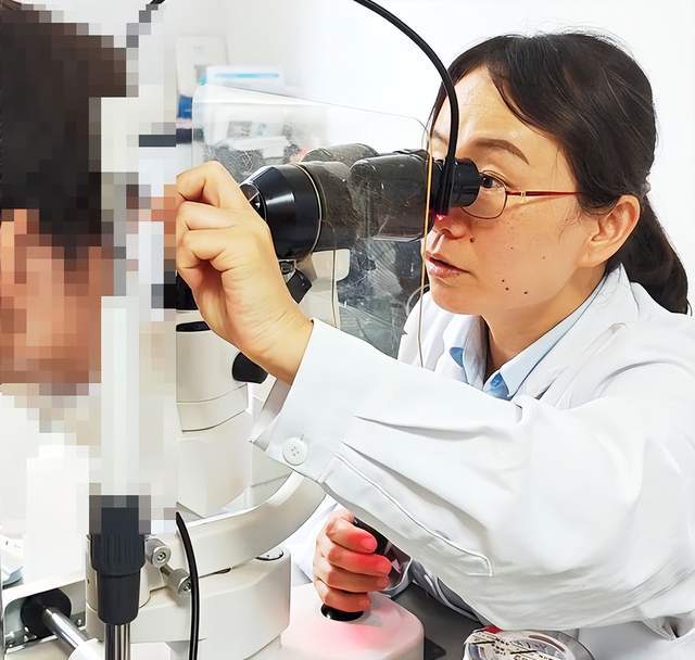 老人头晕一年竟是眼睛“错位”惹的祸